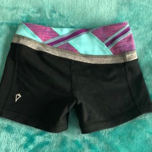 Ivivvva Quilted Rhythmic Shorts